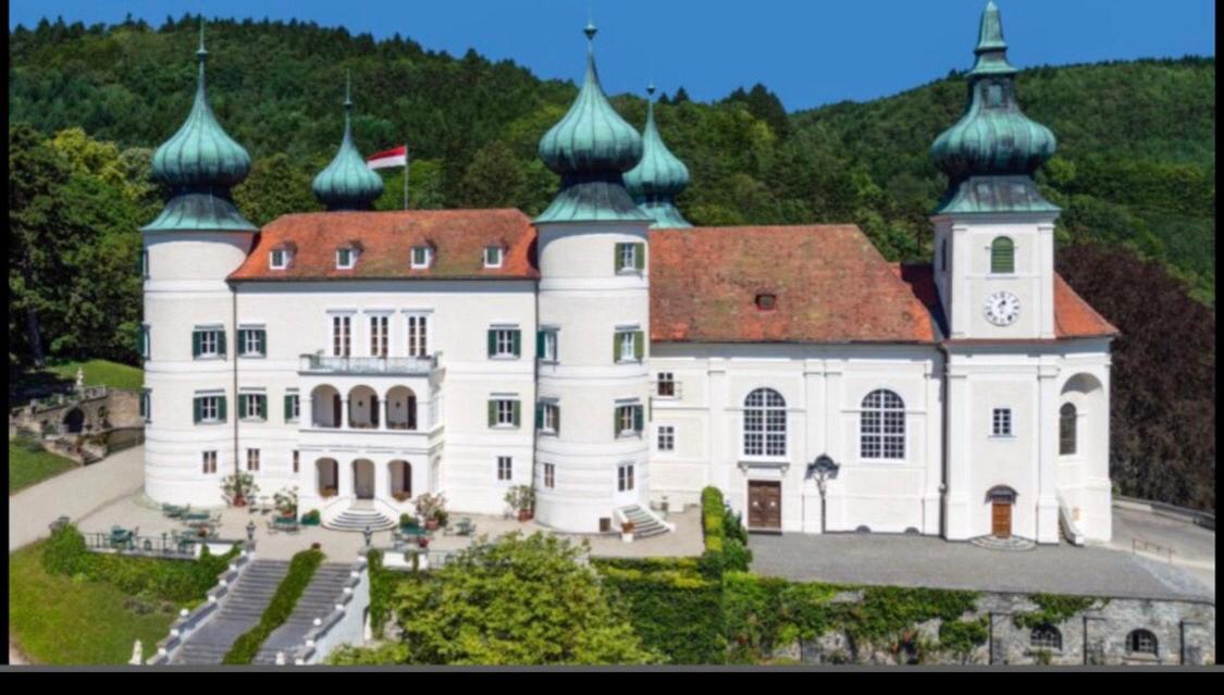 Pension Artstetten Bagian luar foto