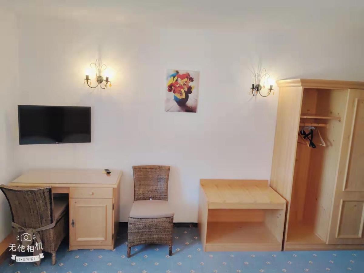 Pension Artstetten Bagian luar foto